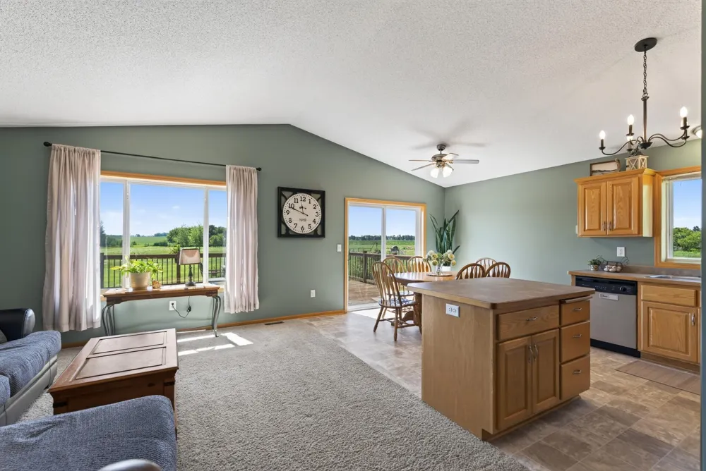 13487 Saint Croix Trail North Branch, MN 55056