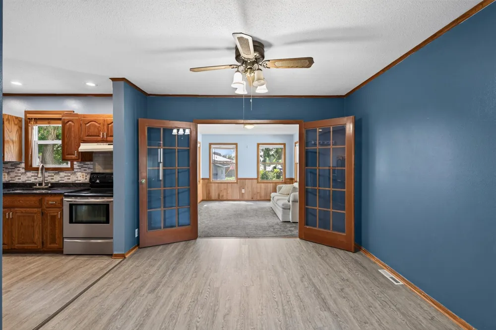 220 Chestnut Street Belle Plaine, MN 56011