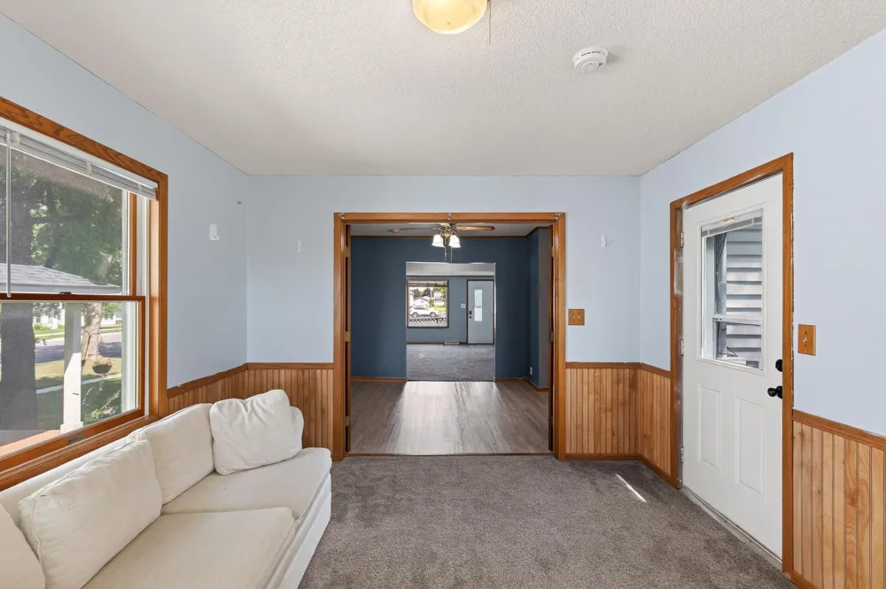 220 Chestnut Street Belle Plaine, MN 56011