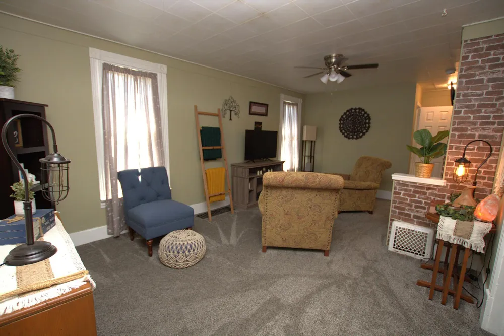 425 8th Street NE Staples, MN 56479