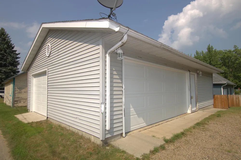 425 8th Street NE Staples, MN 56479