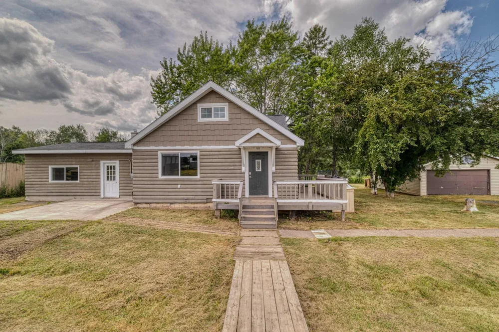8546 E Spaulding Road South Range, WI 54874