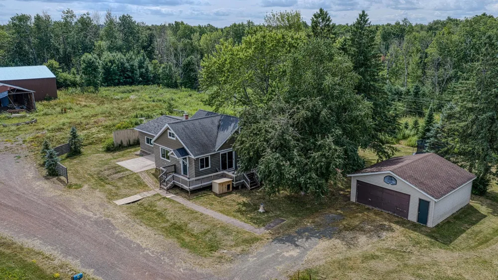 8546 E Spaulding Road South Range, WI 54874