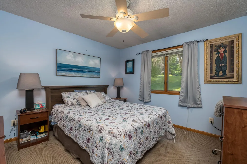6105 Shamrock Drive Madison Lake, MN 56063