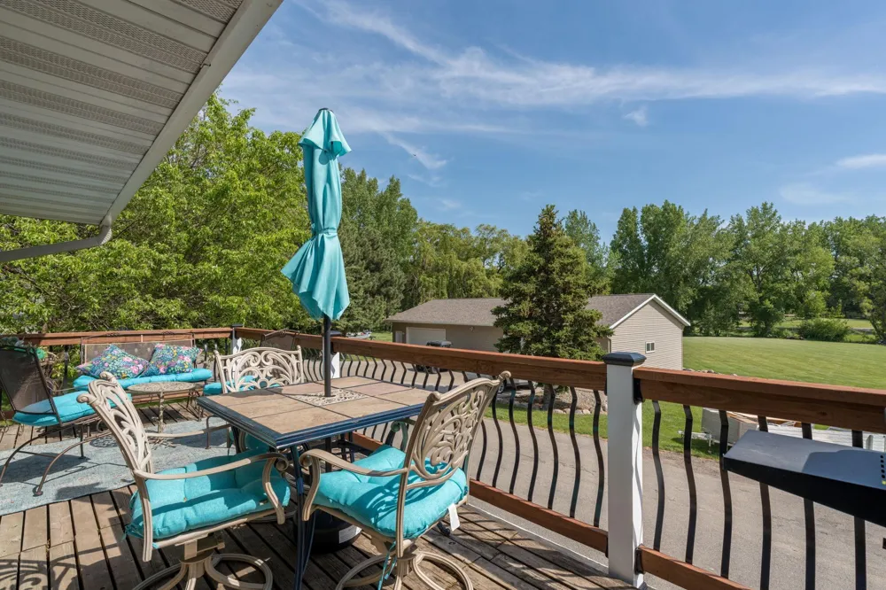 6105 Shamrock Drive Madison Lake, MN 56063