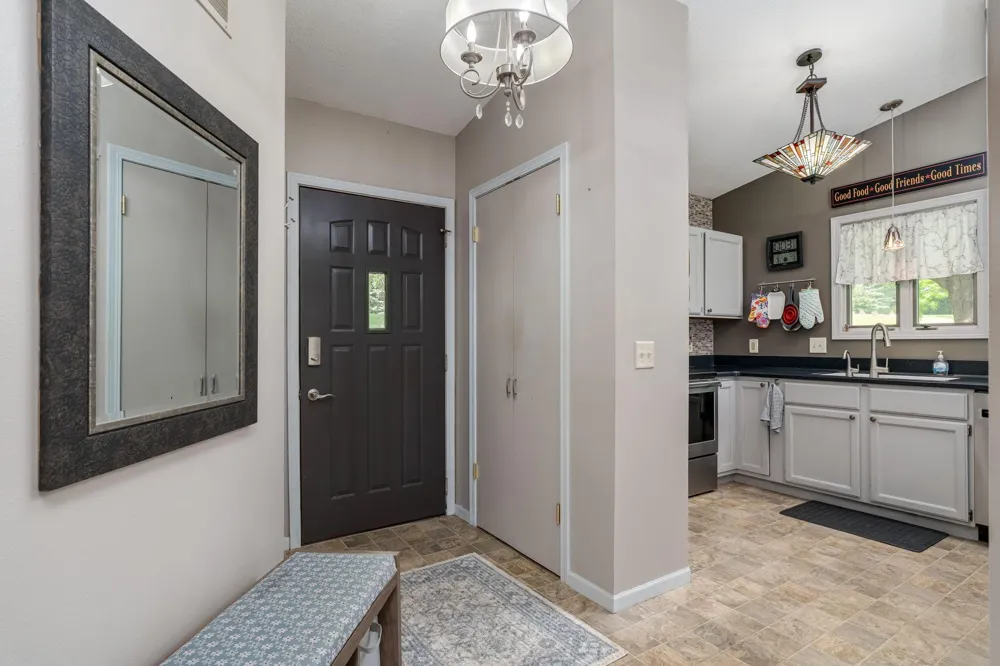 6105 Shamrock Drive Madison Lake, MN 56063