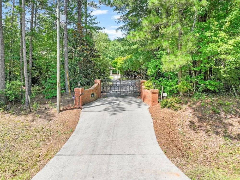 1575 Oak Mountain Road Shiloh, GA 31826