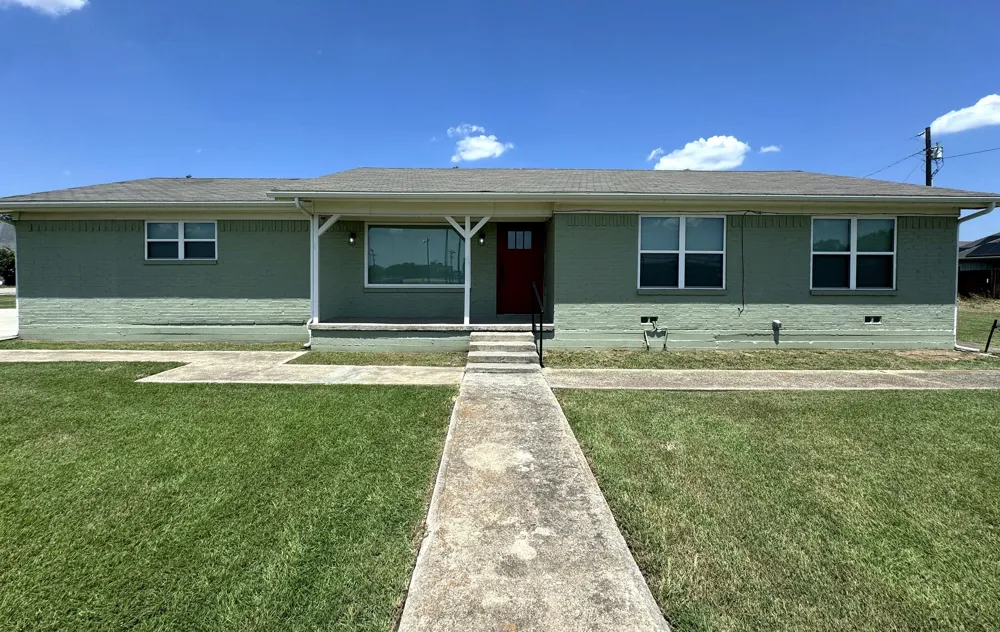 321 E Lake Street Krum, TX 76249
