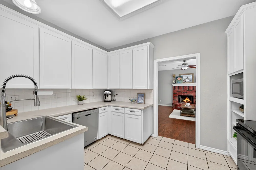 2724 Winterlake Drive Carrollton, TX 75006