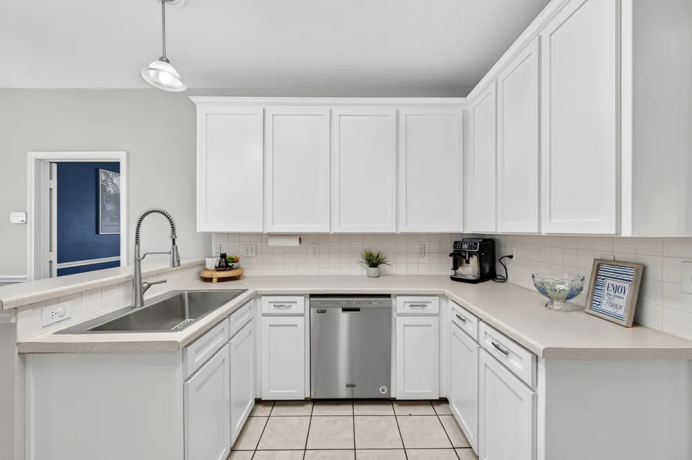 2724 Winterlake Drive Carrollton, TX 75006