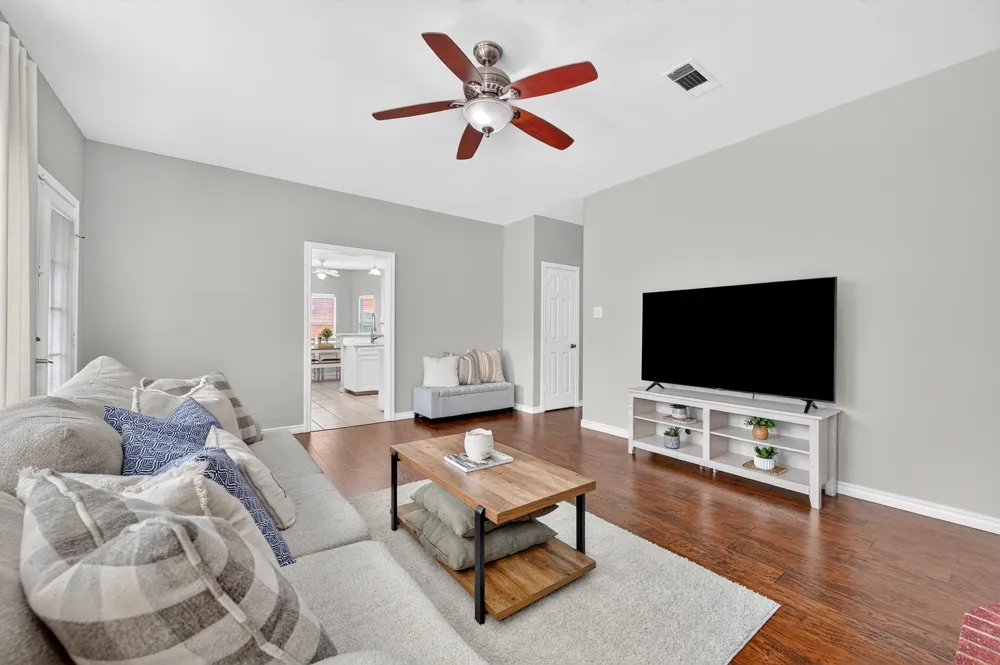 2724 Winterlake Drive Carrollton, TX 75006