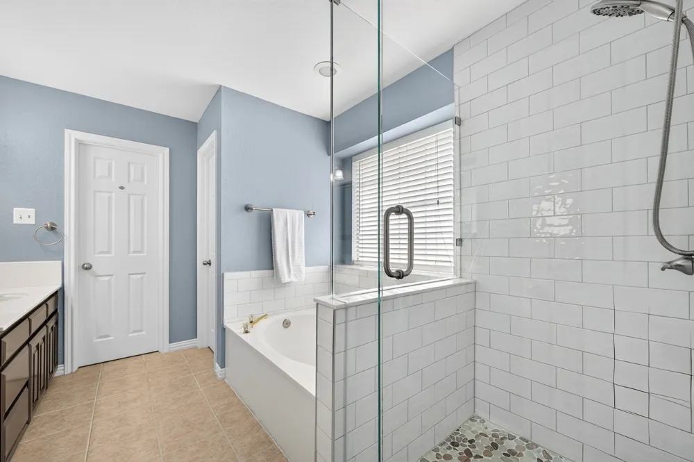 2724 Winterlake Drive Carrollton, TX 75006
