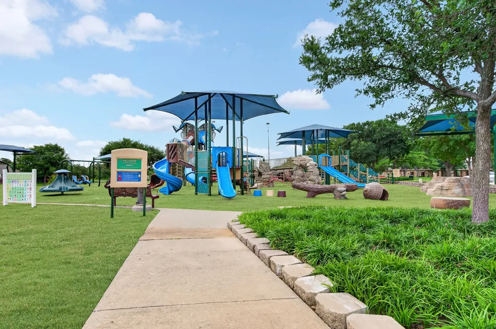2724 Winterlake Drive Carrollton, TX 75006
