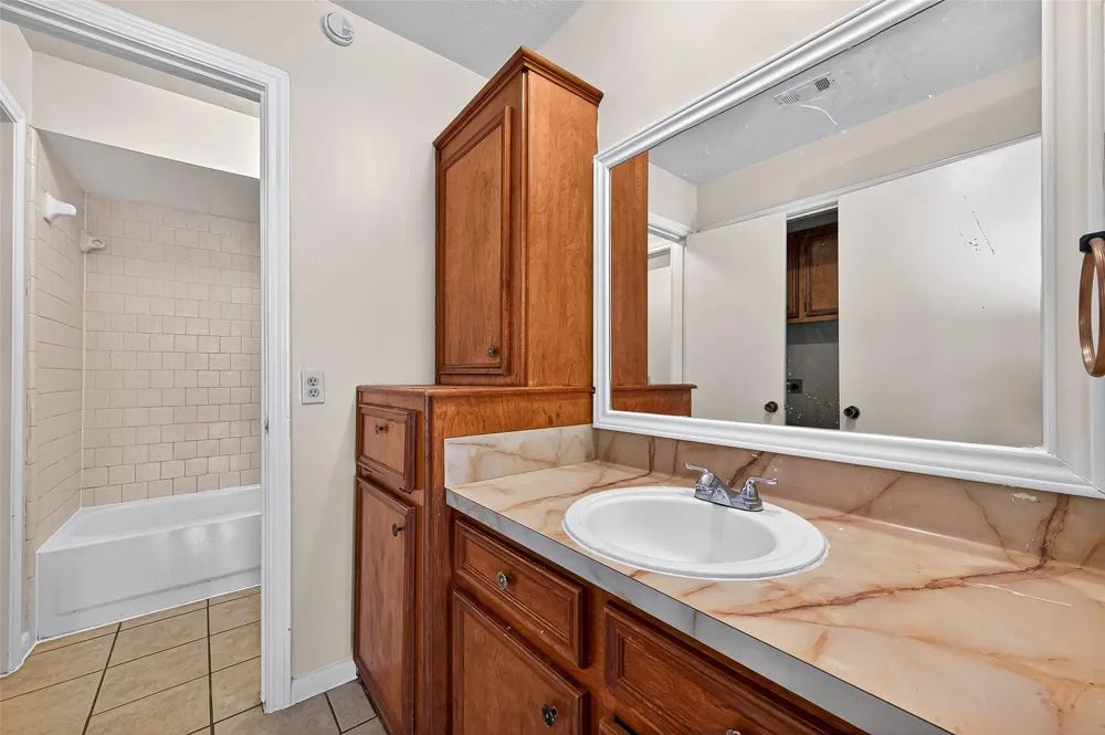 11503 Nobility Drive #4 C Stafford, TX 77477
