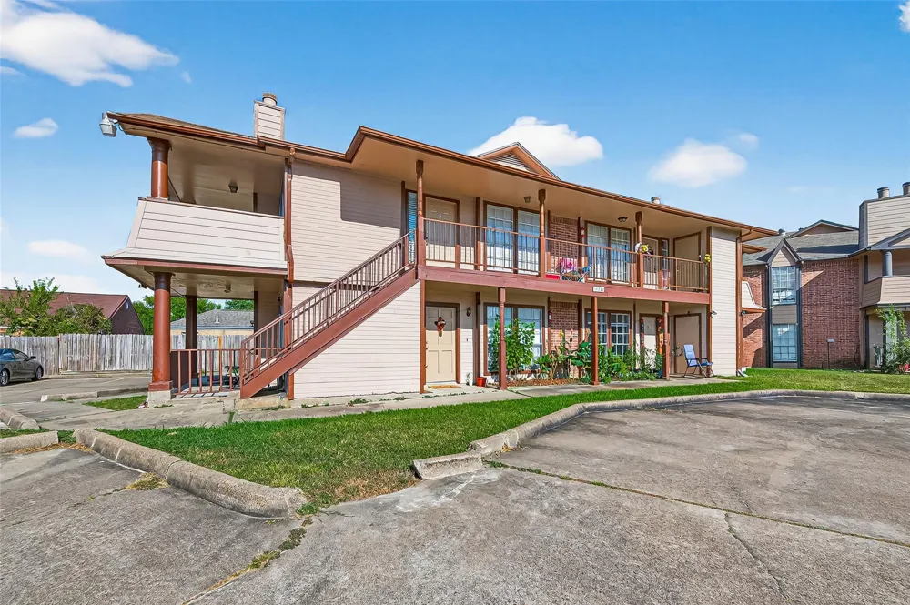 11503 Nobility Drive #4 C Stafford, TX 77477