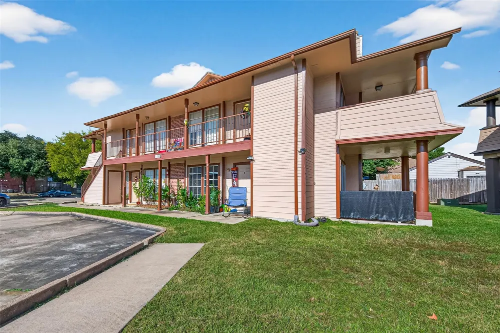 11503 Nobility Drive #4 C Stafford, TX 77477