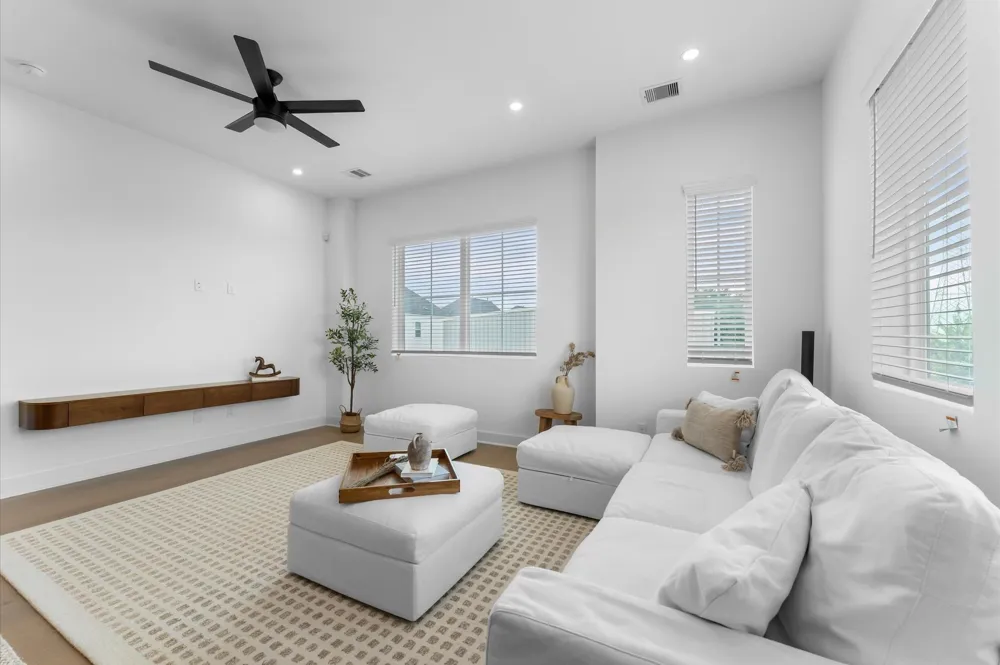 4329 Arlington Street Houston, TX 77022
