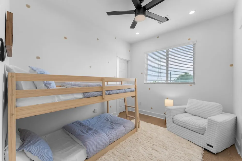 4329 Arlington Street Houston, TX 77022