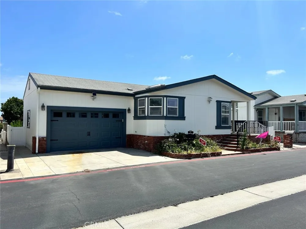 9850 Garfield Avenue #95 Huntington Beach, CA 92646