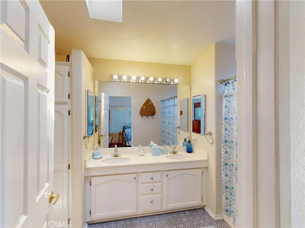 9850 Garfield Avenue #95 Huntington Beach, CA 92646