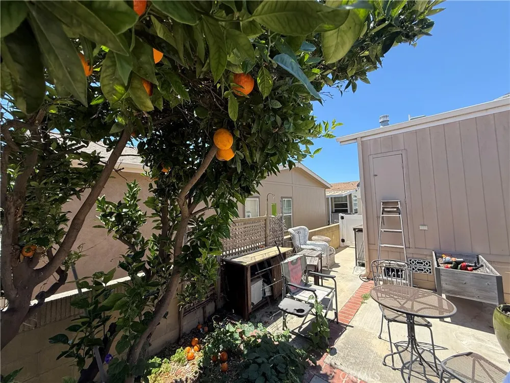 9850 Garfield Avenue #95 Huntington Beach, CA 92646
