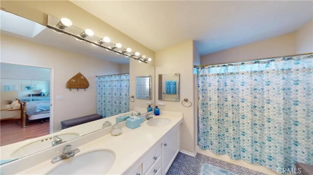 9850 Garfield Avenue #95 Huntington Beach, CA 92646