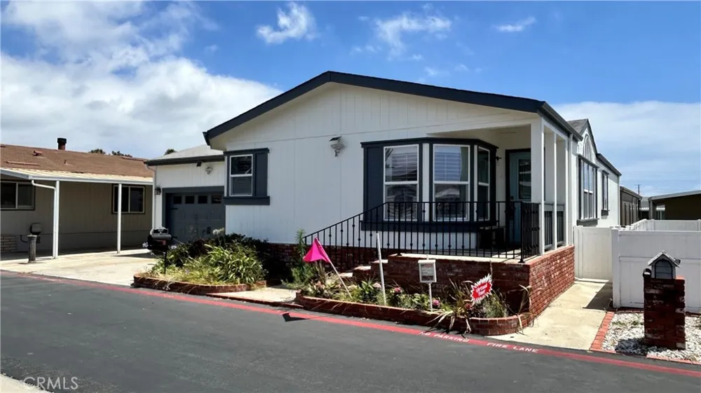 9850 Garfield Avenue #95 Huntington Beach, CA 92646