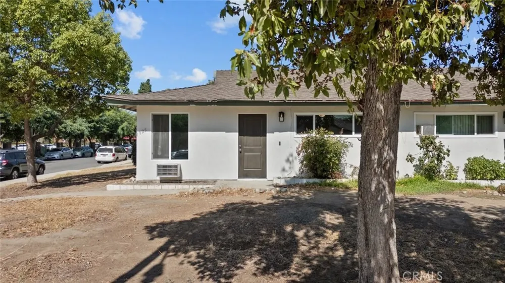 1925 Royalty Drive Pomona, CA 91767