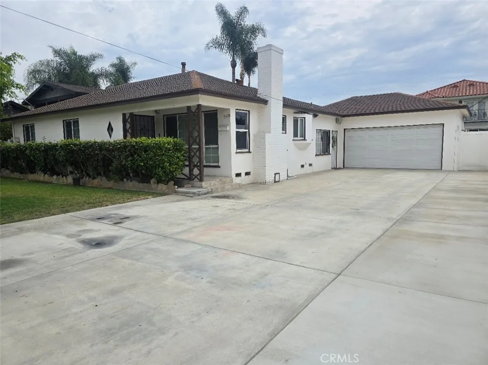 8520 11th Downey, CA 90241