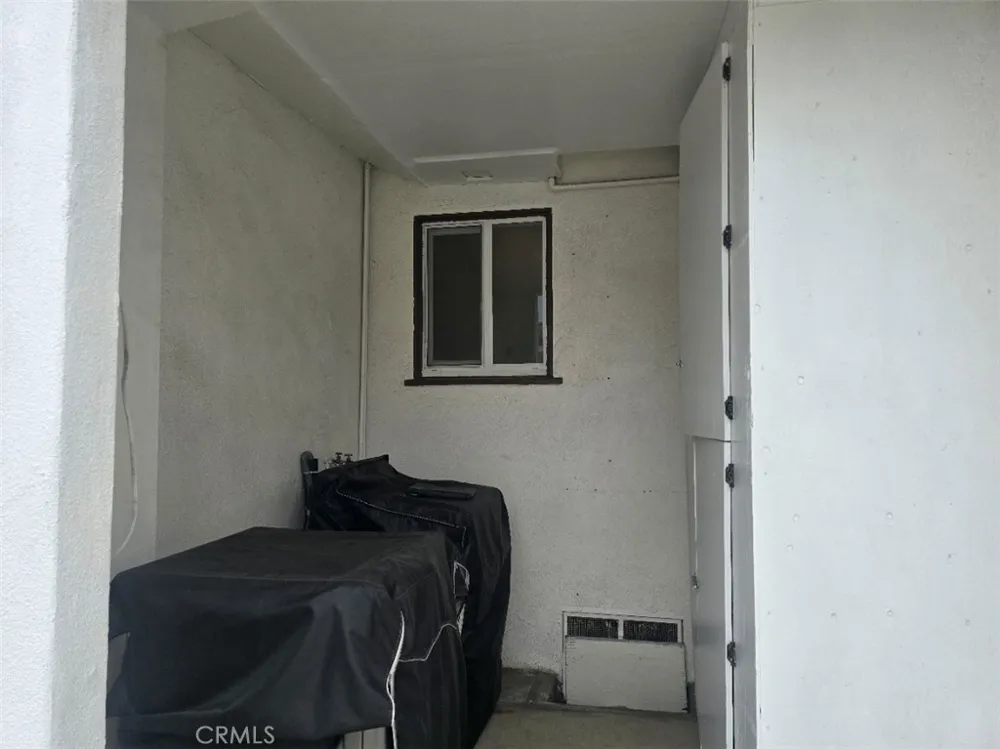 8520 11th Downey, CA 90241