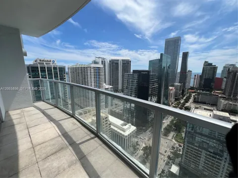 1060 Brickell Ave #3509