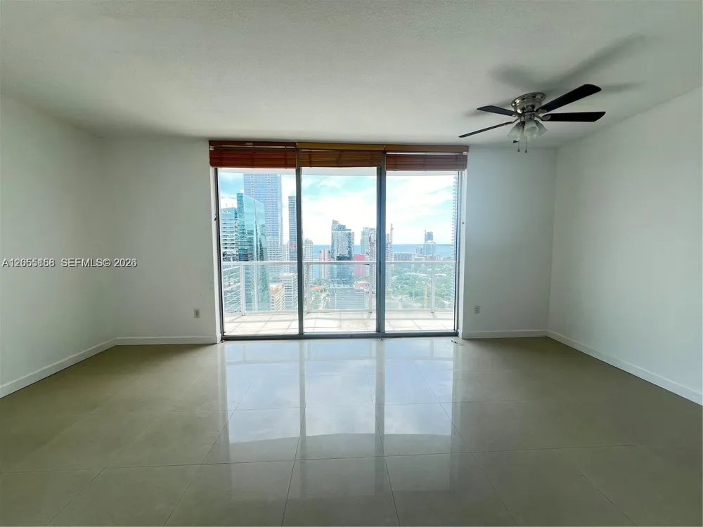 1060 Brickell Ave #3509 Miami, FL 33131