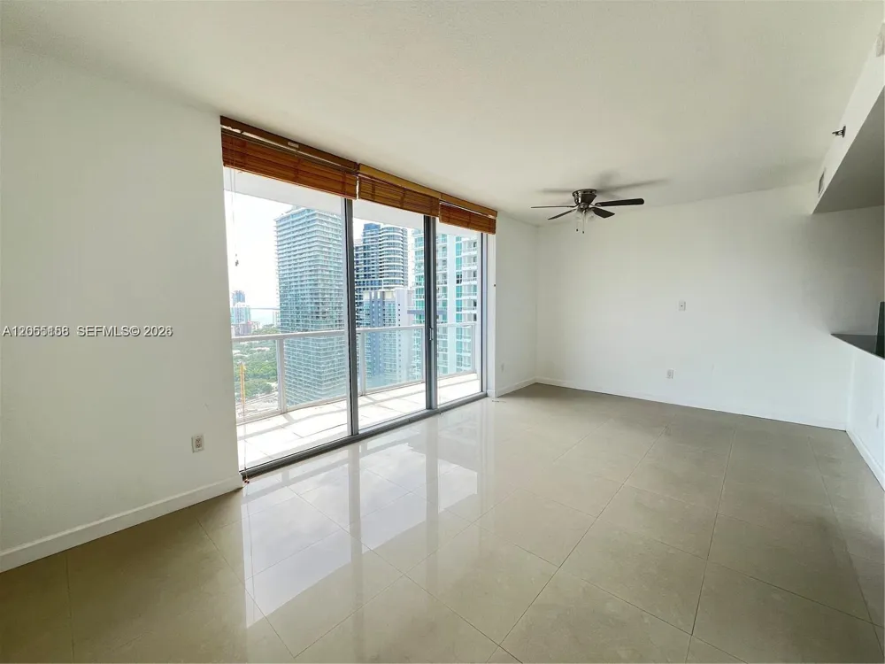 1060 Brickell Ave #3509 Miami, FL 33131