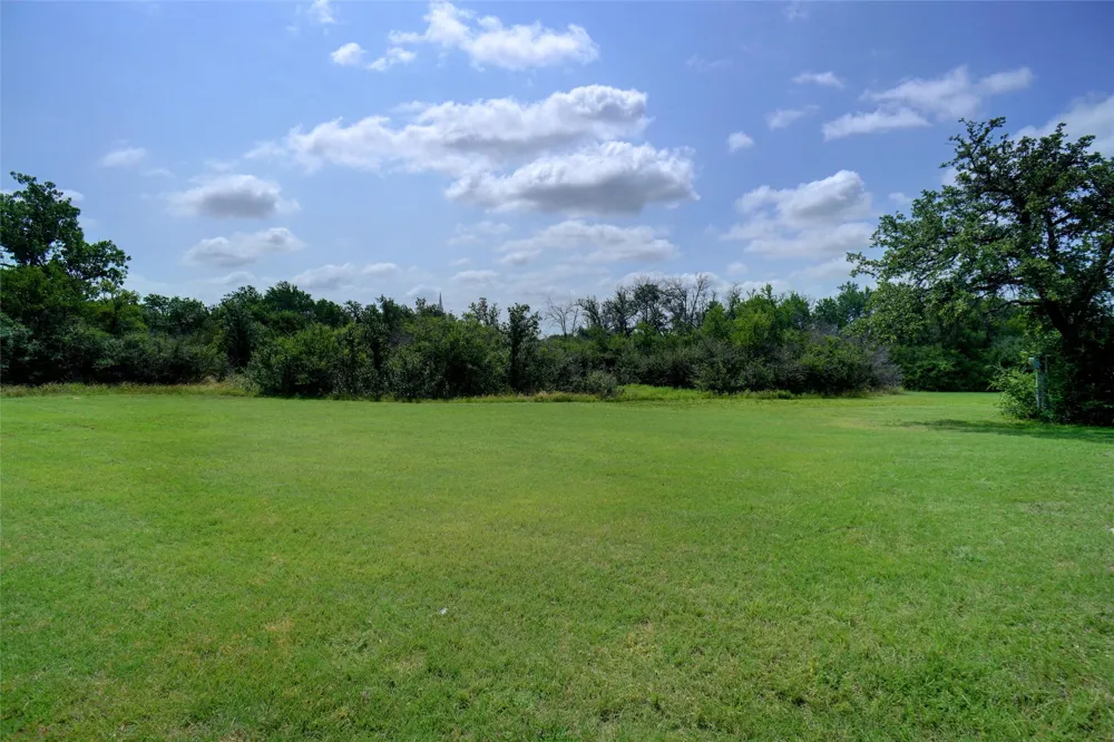 8677 Jacksboro Highway Lakeside, TX 76135