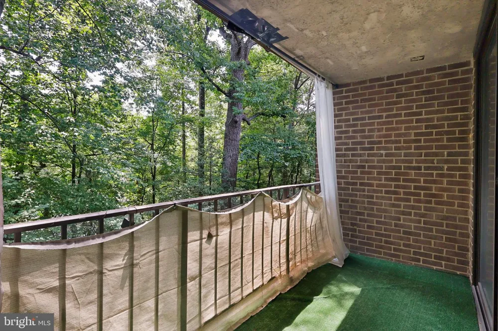 1423 NORTHGATE SQUARE #23/21C Reston, VA 20190
