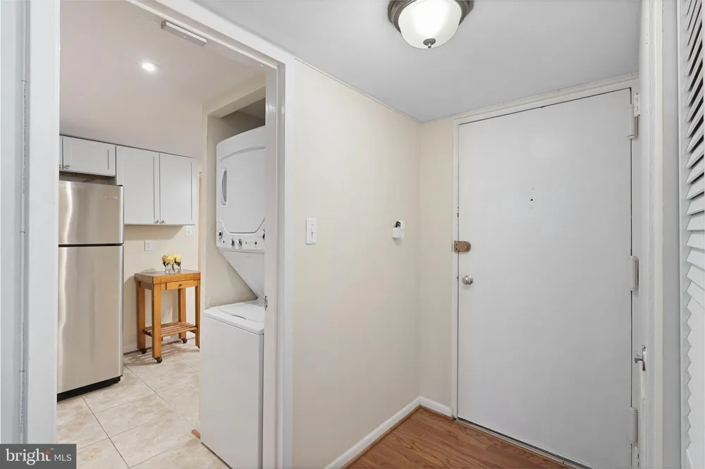 1423 NORTHGATE SQUARE #23/21C Reston, VA 20190