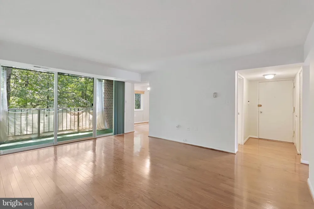 1423 NORTHGATE SQUARE #23/21C Reston, VA 20190