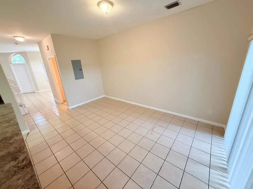 905 SANTA CATALINA CIRCLE #905 North Lauderdale, FL 33068