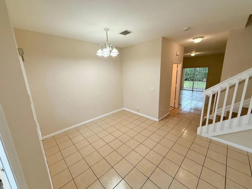 905 SANTA CATALINA CIRCLE #905 North Lauderdale, FL 33068