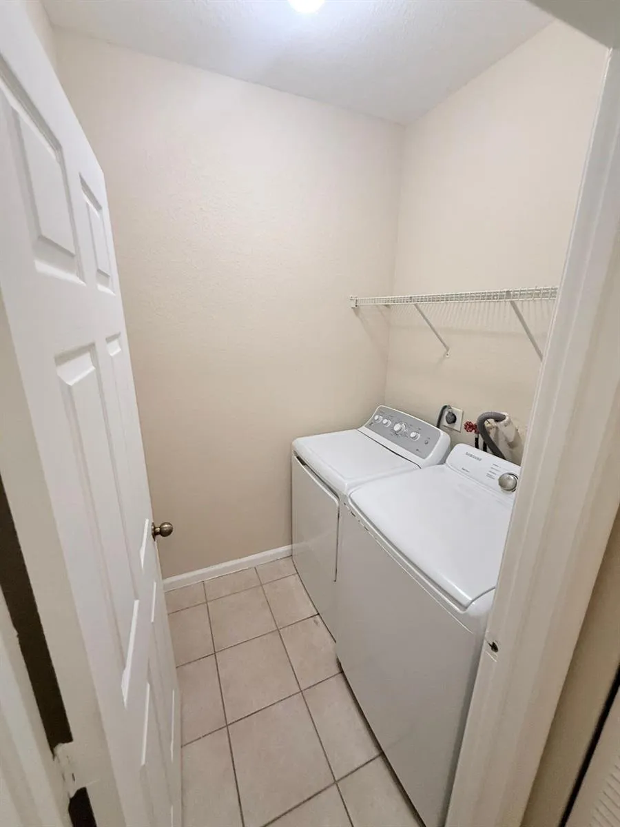 905 SANTA CATALINA CIRCLE #905 North Lauderdale, FL 33068