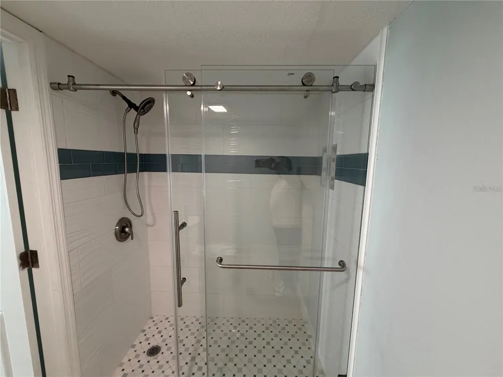 7550 SUNSHINE SKYWAY LANE S #P11 St Petersburg, FL 33711