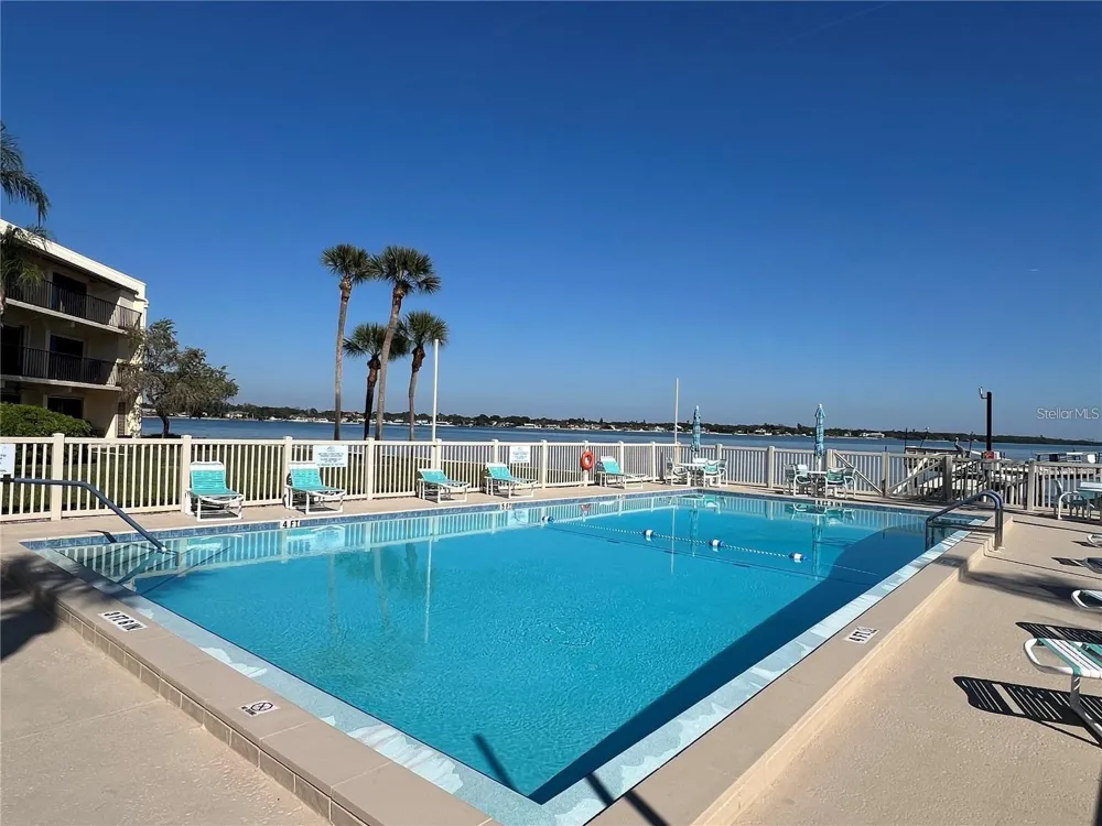 7550 SUNSHINE SKYWAY LANE S #P11 St Petersburg, FL 33711