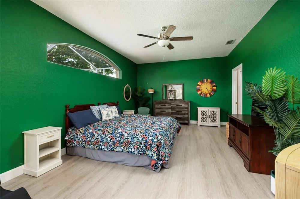 1338 DARTFORD DRIVE Tarpon Springs, FL 34688