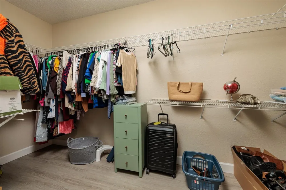 1338 DARTFORD DRIVE Tarpon Springs, FL 34688
