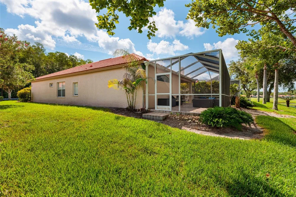 1338 DARTFORD DRIVE Tarpon Springs, FL 34688