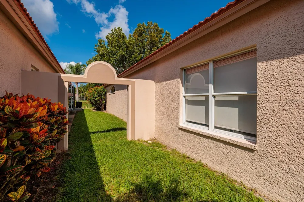 1338 DARTFORD DRIVE Tarpon Springs, FL 34688