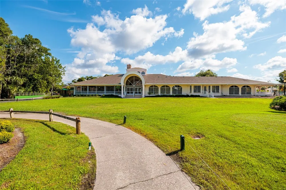 1338 DARTFORD DRIVE Tarpon Springs, FL 34688