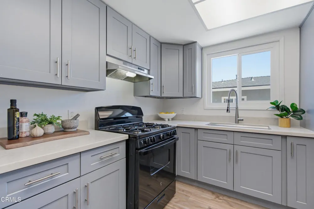 1201 Alameda Avenue Azusa, CA 91702