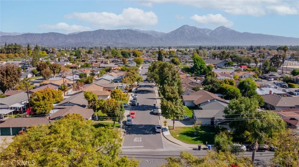 1924 Royalty Drive Pomona, CA 91767