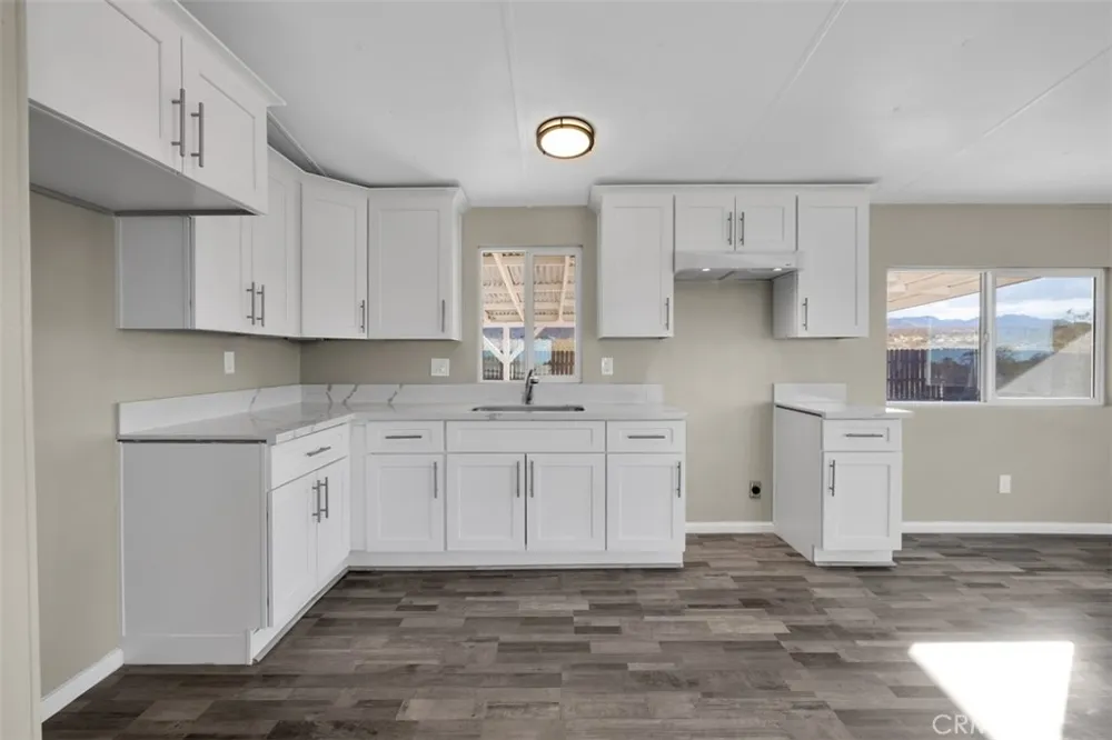 55757 Linn Landers, CA 92285